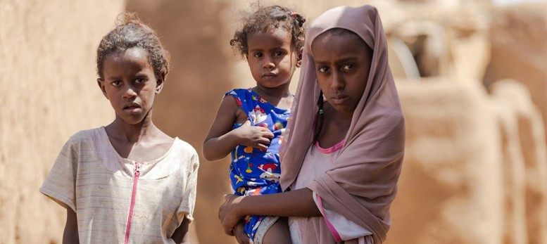Ni&ntilde;os sudaneses hambrientos. Fuente: UNICEF/Ahmed Mohamdeen Elfatih