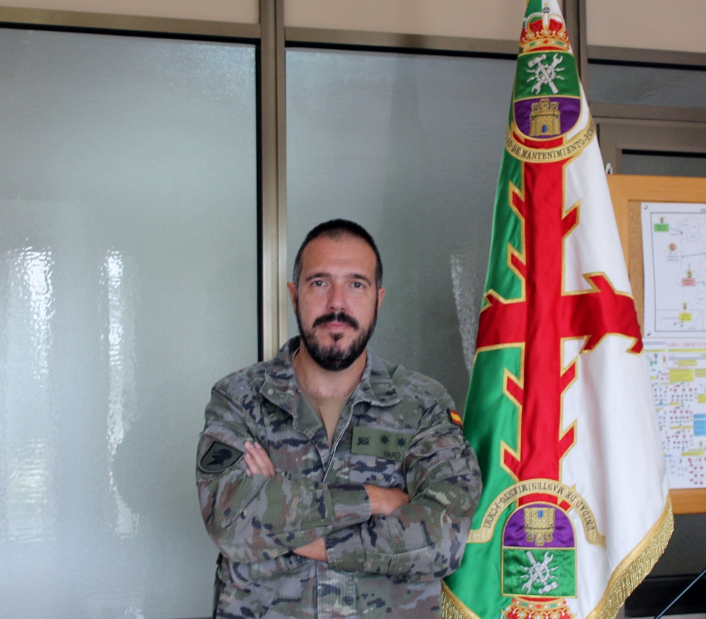 El teniente coronel, Raúl López Haro, responsable de la Unidad Técnica de Mantenimiento.