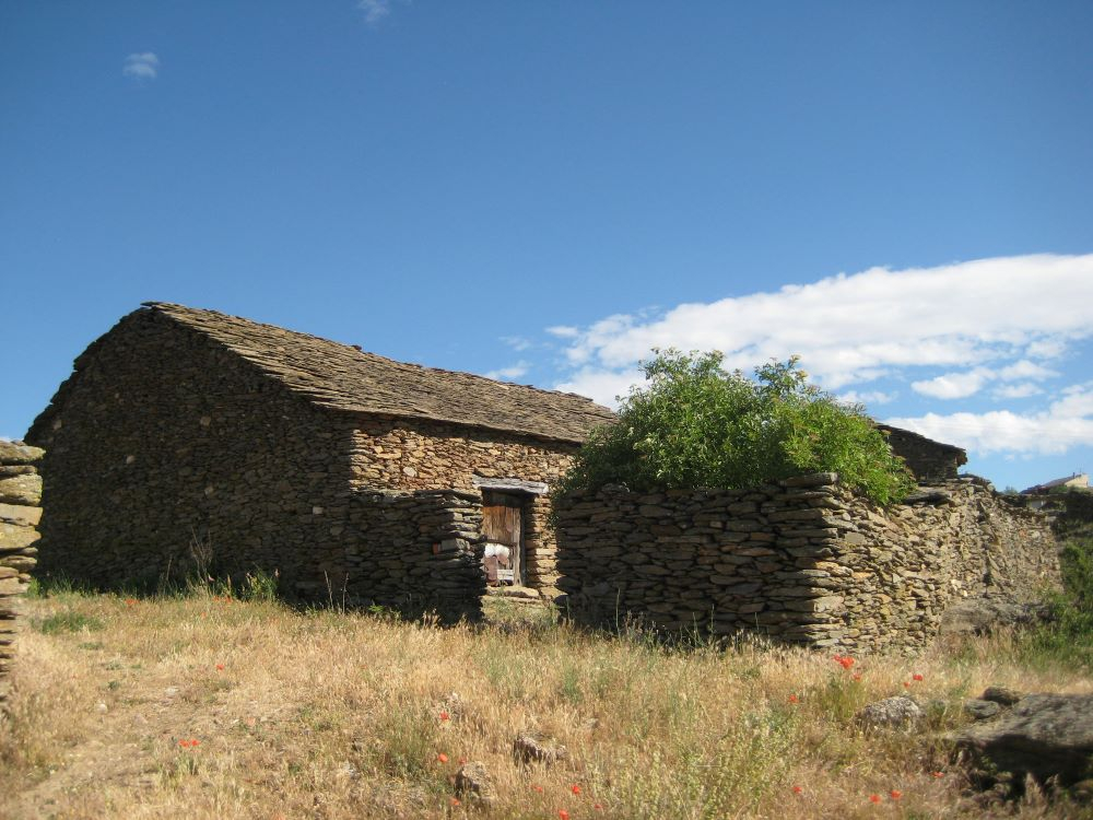 Arquitectura tradicional en los pueblos negros, en la Sierra Norte de Guadalajara.