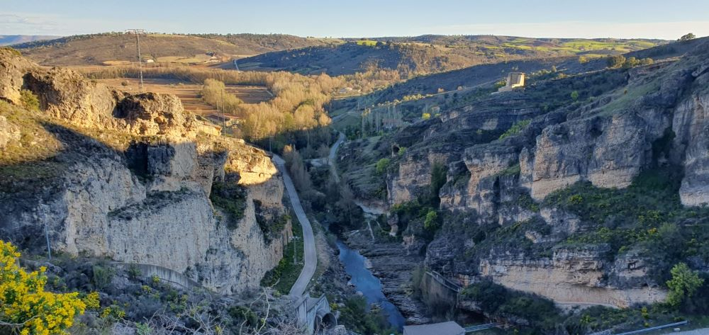 Cauce del Bornova previo al desembalse.