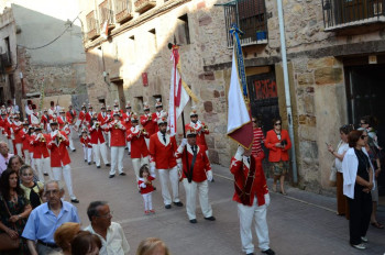 Un momento de la procesión..jpg