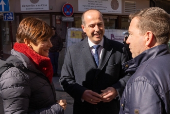 Visita a las obras de la calle Miguel Fluiters.