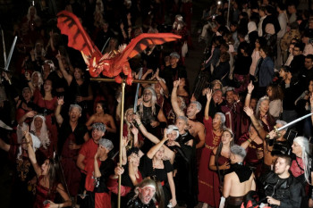 Comparsa Chupichusky’s (“Casa de Dragones”)