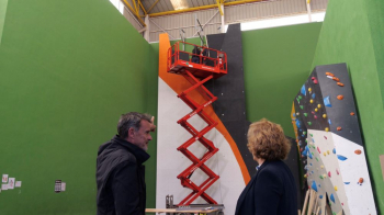 Alovera amplía su rocódromo municipal con un nuevo módulo de 10 metros de altura