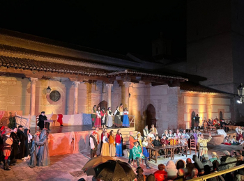 La Asociación Gentes de Guadalajara suspende el pasacalles previsto para hoy a las 18:00 horas y convoca un minuto de silencio