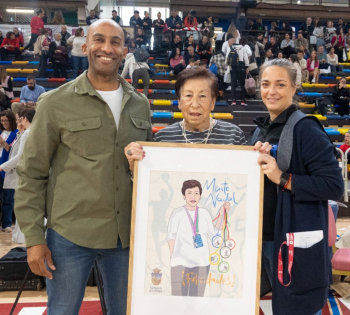 Maite Nadal celebra su cumpleaños con el aplauso de 600 gimnastas en Guadalajara