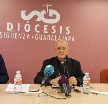 El obispo pide perdón por los abusos sexuales en la Diócesis: "Nos producen vergüenza y dolor"