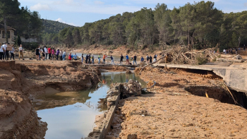 Los vecinos de Chiva agradecen la solidaridad de Trillo y Cifuentes: "Gracias porque hemos estado totalmente abandonados"
