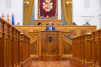 Ruiz Molina defiende unos presupuestos que "consolidan el crecimiento y el progreso de la región" frente a las enmiendas a la totalidad de PP y Vox