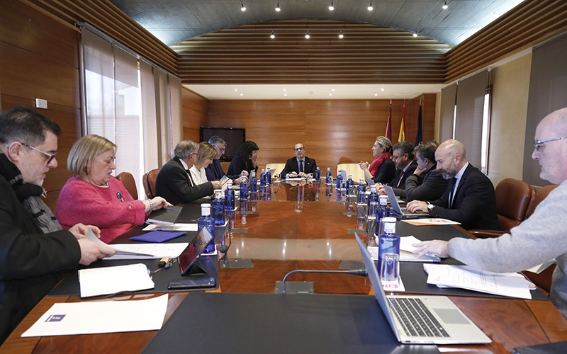 Reunión conjunta de la Mesa y la Junta de Portavoces, presidida por Pablo Bellido//Imagen: Carmen Toldos.