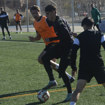 El CD Guadalajara recibe al Móstoles en un duelo de realidades opuestas