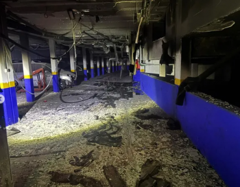 Un incendio originado en un garaje comunitario mantiene en vilo a los vecinos de cuatro bloques de viviendas de Uceda