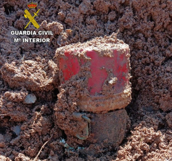 La Guardia Civil detona una granada de mano de la Guerra Civil localizada en Brihuega con su carga intacta