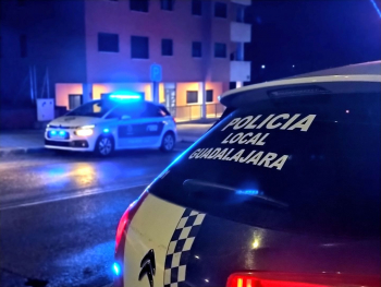 Sólo cuatro policías locales se han encargado de la seguridad en la capital este fin de semana