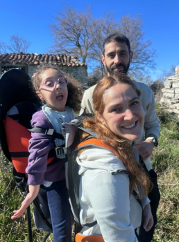"A día de hoy no se conoce a nadie que tenga las mismas características que la enfermedad de mi hija"