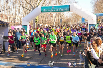 Más de 800 corredores participan en la I Carrera Ciudad de Guadalajara, memorial José Lis Osés