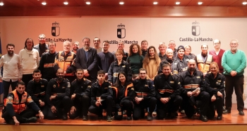 El Gobierno regional entrega 87 lotes de uniformes al personal voluntario de cinco agrupaciones de Protección Civil de la provincia de Guadalajara