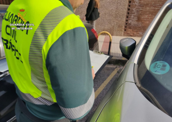 Detenido un grupo criminal dedicado a la falsificación de informes para la obtención del distintivo ambiental de los vehículos 