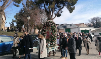 Villanueva de la Torre celebra la festividad de su Patrona, Santa Águeda, con su tradicional misa, procesión y un novedoso Concurso de Gachas