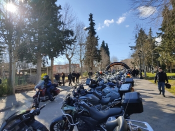 Sacedón celebra la XII Matinal Motera "A los huevos fritos con patatas" y sirve más de 4.000 raciones de este tradicional plato