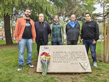 Sencillo homenaje a los deportados guadalajareños a los campos de concentración nazis