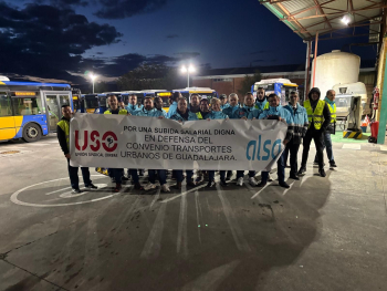 Los trabajadores de los autobuses urbanos, en pie de guerra