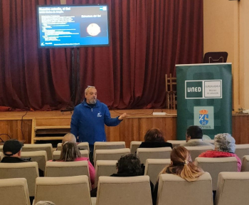 La UNED celebra en Molina de Aragón un ciclo de conferencias sobre la importancia de los cielos oscuros estrellados