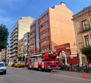 Incendio de una cocina en un edificio en la calle Virgen del Amparo en Guadalajara