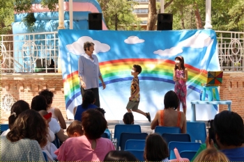Adolescentes y niños del colectivo LGTBI, principales víctimas de los acosadores en los centros educativos y en el mundo rural