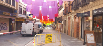 Las obras 'sorpresa' de Miguel Fluiters enfadan a la organización del Maratón y a los comerciantes de la zona