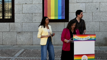 El PSOE reivindica los avances del colectivo LGTBI frente a la intolerancia del PP y Vox