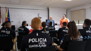 Agentes de la Policía Local de Guadalajara reciben formación para salvar vidas en caso de parada cardiorrespiratoria