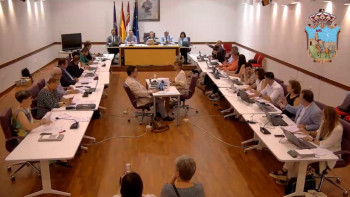 El PP se aferra al Gobierno municipal a pesar de los discursos racistas de Vox
