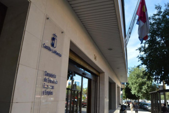 Fijado el calendario de aperturas en domingos y festivos de grandes superficies comerciales para el año 2026