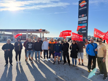 Seguimiento unánime de la huelga en la gasolinera Nueva Maypa de Repsol de Torija