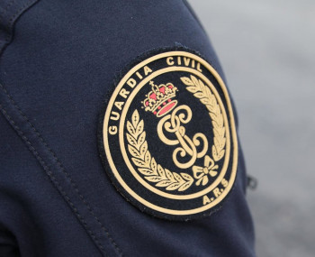 Detenido un turista por pegarle un puñetazo a un camarero