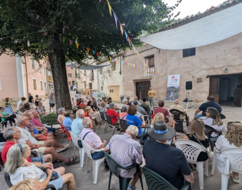 Huertapelayo acoge la presentación de Abarca