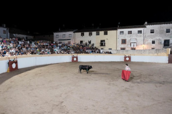 Tradición y futuro, en el 170 aniversario de la plaza de toros de Pastrana