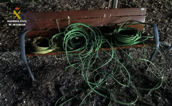 Pillados 'in fraganti' robando cable del alumbrado público de Alovera 