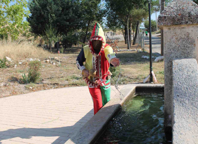 Botarga de Aleas. Reportaje fotográfico: Ruta de las Botargas