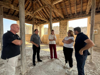 La iglesia de Almonacid de Zorita restaura la cubierta de su torre con ayuda del Gobierno regional