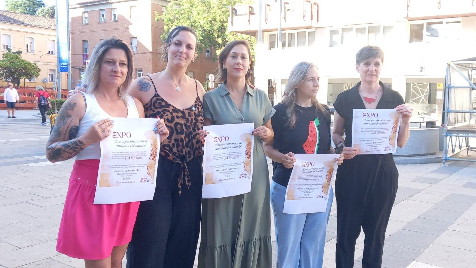Algunas de las representantes de los colectivos que han organizado la jornada, durante la presentación del acto.