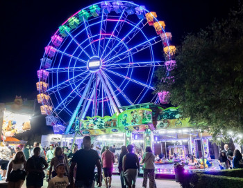 Último día de atracciones infantiles y puestos de hostelería por las Ferias y Fiestas