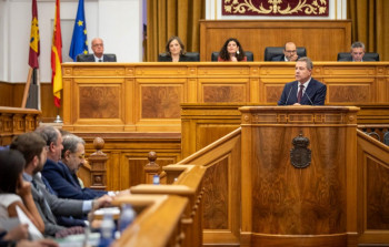 DEBATE ESTADO REGIÓN. García-Page lamenta la falta de iniciativas y de crítica constructiva por parte del PP en las Cortes