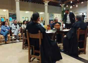 'De aquellas capas estos logros'