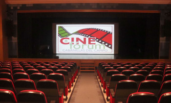El Cinefórum Cabanillas estrena pantalla de 32 metros cuadrados 