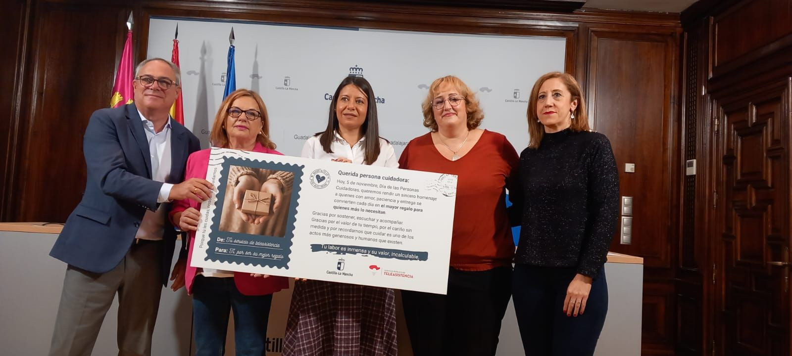 La consejera de Bienestar Social ha puesto en valor el trabajo que desarrollan los cuidadores, esta mañana en Guadalajara.