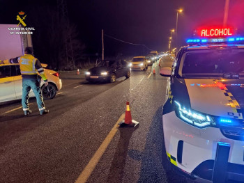 Guardia Civil investiga a una conductora por sextuplicar la tasa de alcoholemia tras un accidente en la A-2
