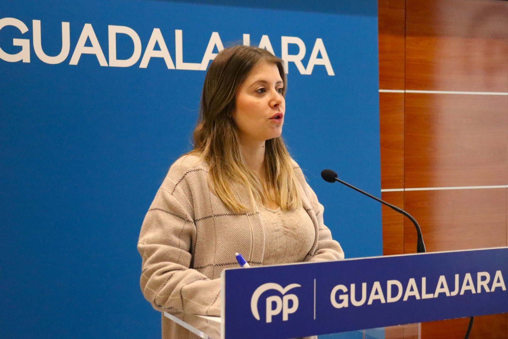 Itziar Asenjo, durante la rueda de prensa ofrecida esta mañana//Imagen: PP Guadalajara.