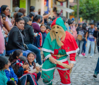 La Botarga de San Blas triunfa en México, en un festival internacional de enmascarados y danzantes